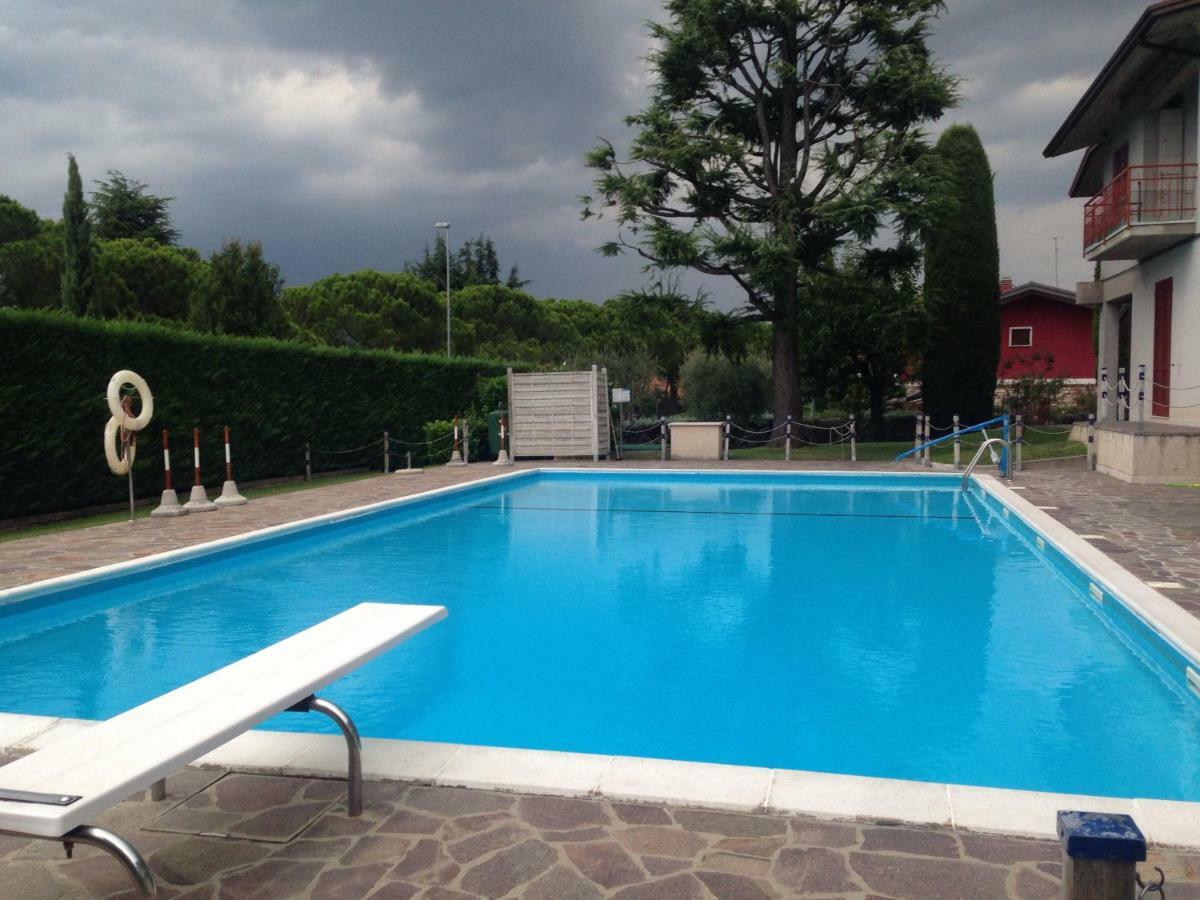 Residence Degli Ulivi Sirmione Eksteriør bilde